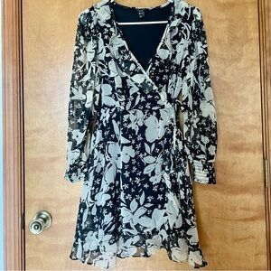 New Look Black and White Petite floral wrap dress, long sleeve